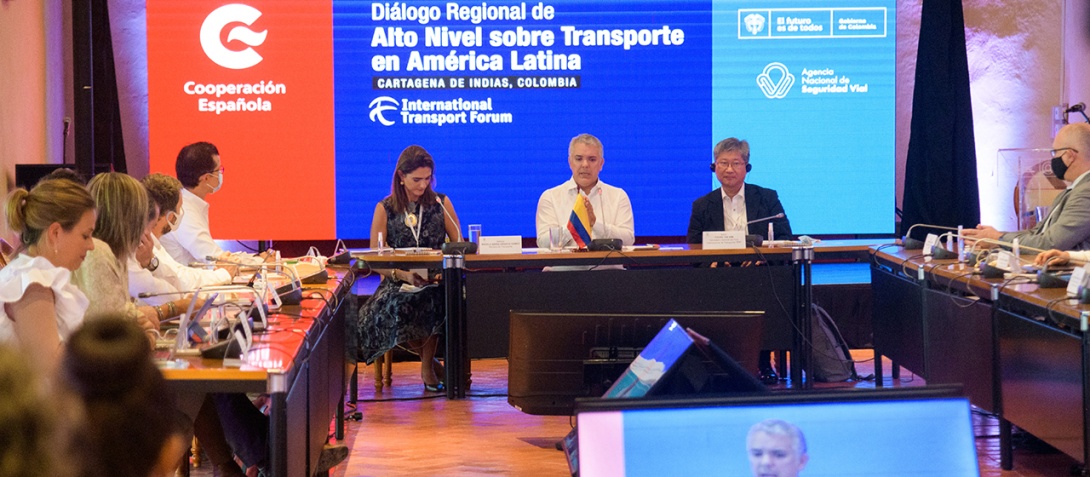 Colombia es sede del primer Diálogo Regional de Alto Nivel sobre Transporte en América Latina Colombia es sede del primer Diálogo Regional de Alto Nivel sobre Transporte en América Latina